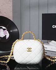 Chanel Vanity Case White Bag 16.5x13.5x10.5cm - 1