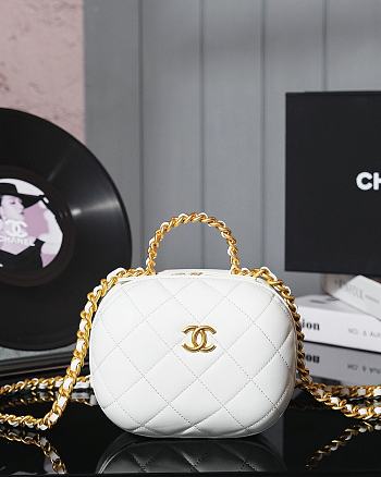 Chanel Vanity Case White Bag 16.5x13.5x10.5cm