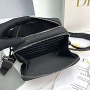 Dior Zipped Pouch Strap Black Gravity Leather 17 x 12.5 x 6 cm - 4