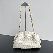 Bottega Veneta Lauren 1980 Clutch White 31cm - 1