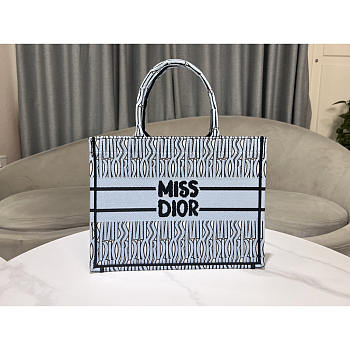 Dior Medium Book Tote Pale Blue Black Allover 36 x 27.5 x 16.5 cm