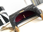 Chanel Black Small Hobo Bag 20x20.5x7.5cm - 6