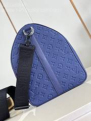 Louis Vuitton LV Keepall Bandoulière 50 Sapphire 50 x 29 x 23 cm - 4