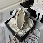 Chanel Clutch With Strap Lambskin Gold White 16x11x5.5cm - 5