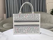 Dior Dioramour Medium Book Tote White Black 36.5 x 28 x 16.5 cm - 6