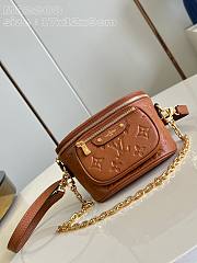 Louis Vuitton LV Mini Bumbag Cognac 17x12x9.5cm - 1