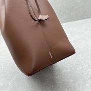 The Row Brown Belvedere Leather Bucket Bag 30x37x18cm - 3