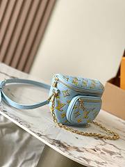 Louis Vuitton LV Mini Bumbag Blue 17 x 12 x 9.5 cm - 6