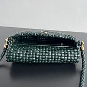 Bottega Veneta Swing Green Lambskin 25x19x6cm - 3