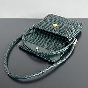 Bottega Veneta Swing Green Lambskin 25x19x6cm - 2