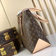 Louis Vuitton LV Mezzo Bag Monogram 43 x 33 x 16 cm - 4