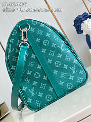 Louis Vuitton LV Keepall Bandoulière 50 Green 50x29x23cm - 4