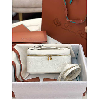 Loro Piana Extra Pocket L19 Pounch In White 19x11x6.5cm