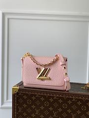 Louis Vuitton LV Twist PM Pink Bag 19 x 15 x 9 cm - 1