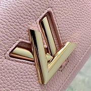 Louis Vuitton LV Twist PM Pink Bag 19 x 15 x 9 cm - 5