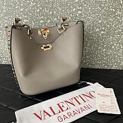 Valentino Garavani Rockstud Grey Bag 26x11x24cm - 4