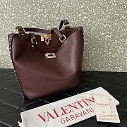 Valentino Garavani Rockstud Wine Bag 26x11x24cm - 2