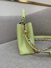 Louis Vuitton LV Capucines Bag BB Green 27x18x9cm - 2