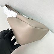 Prada Grey Medium Leather Shoulder Bag 28x18x11cm - 3