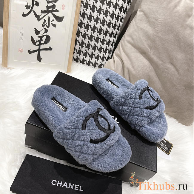 Chanel CC Fur Slides Blue - 1