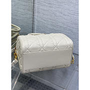 Dior Groove 25 Bag White Macrocannage Calfskin 25 x 19 x 16 cm - 2