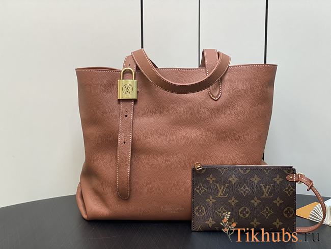 Louis Vuitton LV Low Key Cabas MM Cognac 47x30x14cm - 1