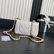 Chanel Mini Flap Bag Lambskin Pearls Gold White 20x12x6cm - 4