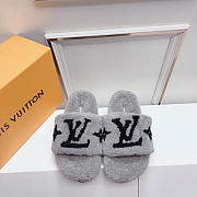 Louis Vuitton LV Paseo Flat Comfort Mules Grey - 3