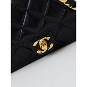 Chanel Classic Flap Bag Leather Black 20x13x4.5cm - 2