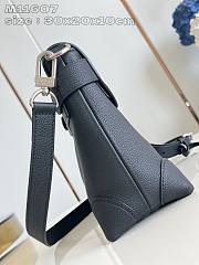 Louis Vuitton LV Steamer Crossbody Black 30 x 20 x 10 cm - 5