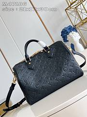 Louis Vuitton LV Speedy Soft 30 Black 30x17x21cm - 5