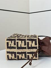 Fendi Small Roll Brown FF Raffia Crochet 23x19.5x15cm - 4