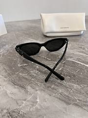 Gentle Monster Black Sunglasses - 4