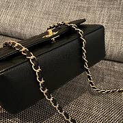 Chanel Diana Flap Bag Black Caviar Gold 21.5x14x7cm - 4