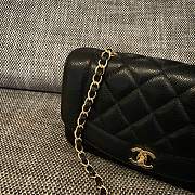 Chanel Diana Flap Bag Black Caviar Gold 21.5x14x7cm - 2