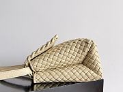 Bottega Veneta Patti Top Handle Bag Beige 26x19x11cm - 5