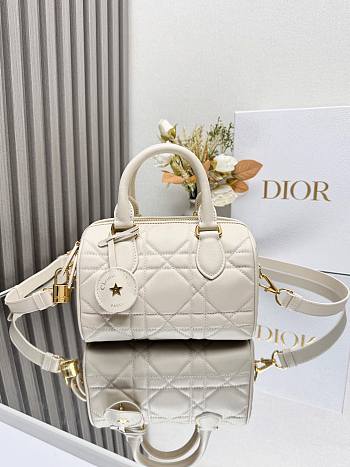 Dior Groove 20 Bag White 20.5 x 13.5 x 12 cm