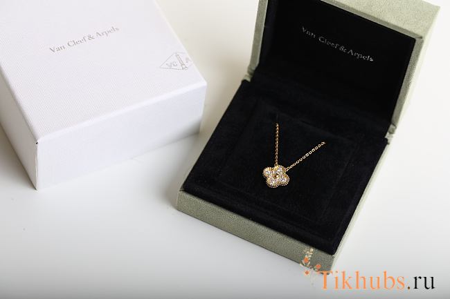 Van Cleef VCA Necklace 03 - 1