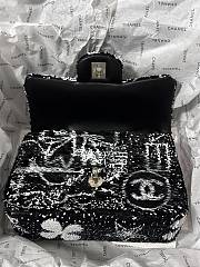 Chanel 24B Flap Bag Black 21cm - 5
