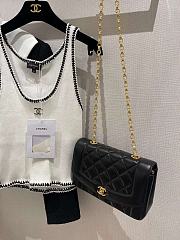 Chanel Diana Flap Bag Black Lambskin Gold 20cm - 2