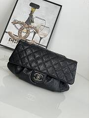 Chanel Vintage Flap Bag Black Caviar silver 30x18x4cm - 1