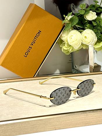 Louis Vuitton LV Sunglasses 06