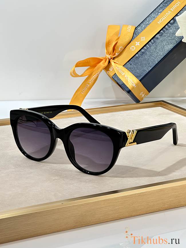 Louis Vuitton LV Sunglasses 03 - 1