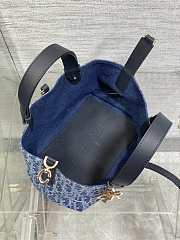 Dior Small Toujours Bag Blue Denim 23 x 14 x 12 cm - 2