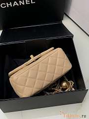 Chanel Flap Bag Lambskin Beige 17cm - 3