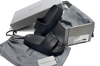 Balenciaga Slides