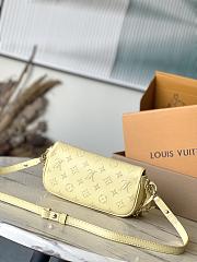 Louis Vuitton LV Wallet On Chain Ivy Yellow 23.5 x 12 x 4.3 cm - 5