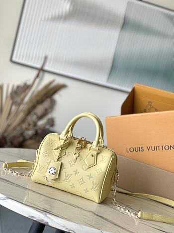 Louis Vuitton LV Speedy Bandoulière 20 Yellow 20x12x13.5cm