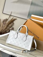 Louis Vuitton LV OnTheGo East West White 25x13x10cm - 5