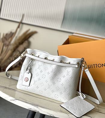 Louis Vuitton LV Bundle White 28x20x11.5cm